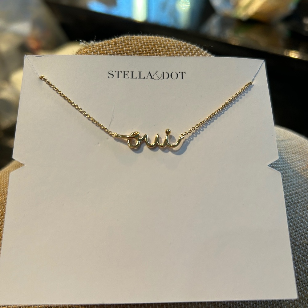 oui - STELLA & DOT necklace